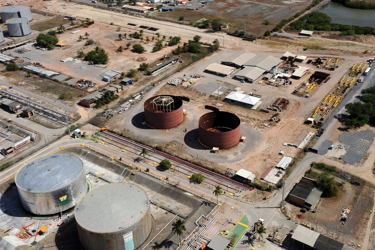CONSTRUCCIÓN DE LA REFINERÍA ABREU E LIMA, RECIFE, ESTADO DE PERNAMBUCO